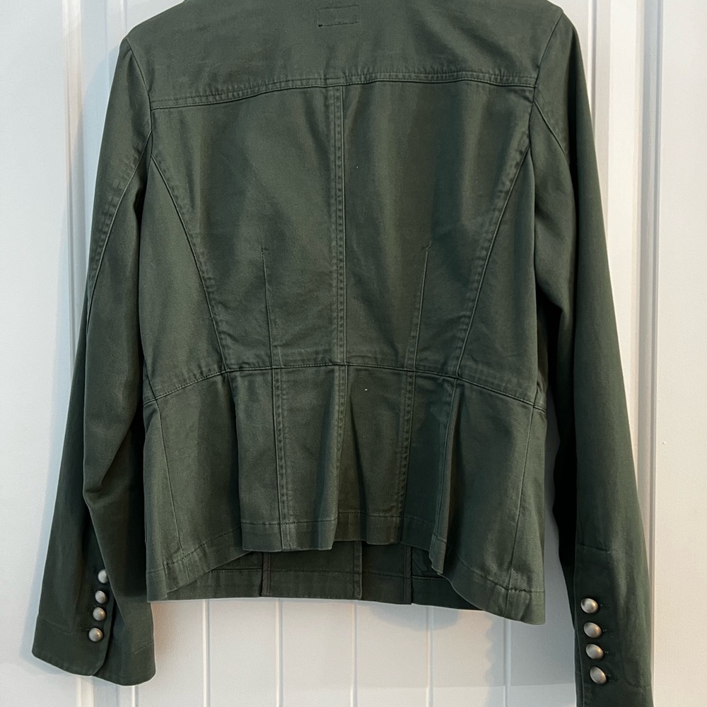 jacket - Picture 3 of 3